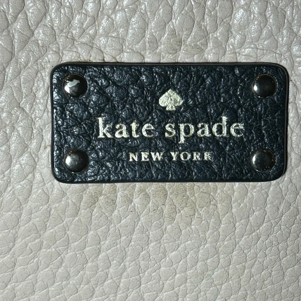 Kate Spade Black and Cream Pebbled Leather Shoulder Bag 11” x 10” NWOT - Picture 8 of 17